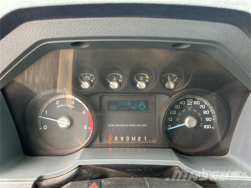 Ford F-550 XL 4x2 Flatbed Truck Flatbed kamyonlar