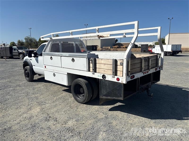 Ford F-550 XL 4x2 Flatbed Truck Camiões estrado/caixa aberta