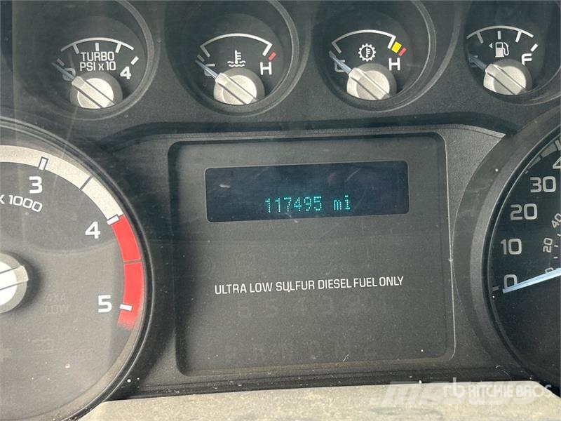 Ford F-550 XL 4x2 Flatbed Truck Flatbed / Dropside trucks