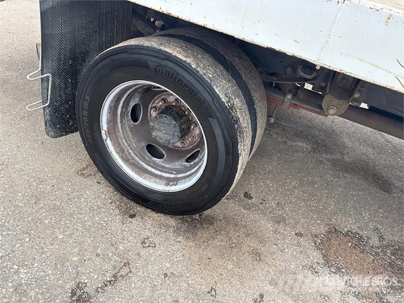Ford F-550 XL 4x2 Flatbed Truck Kamioni sa otvorenim sandukom