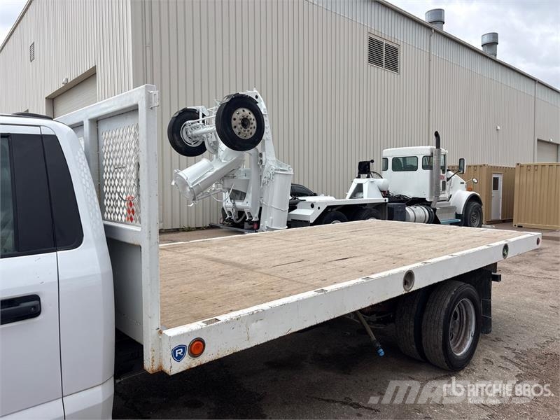 Ford F-550 XL 4x2 Flatbed Truck Kamioni sa otvorenim sandukom