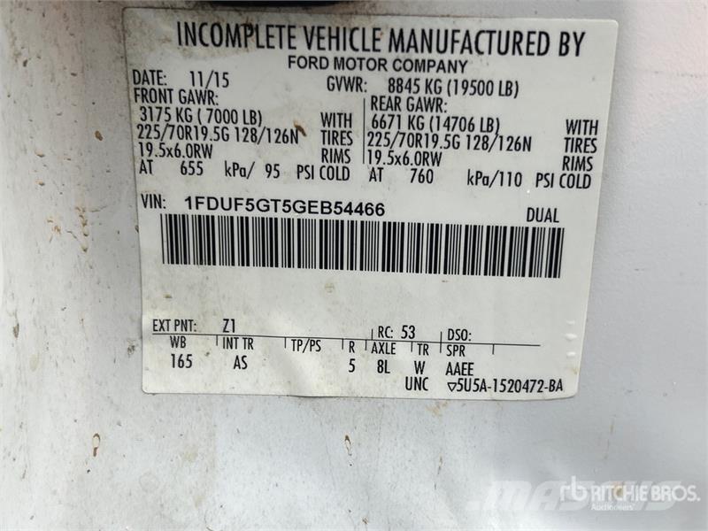 Ford F-550 XL 4x2 Flatbed Truck Flatbed / Dropside trucks