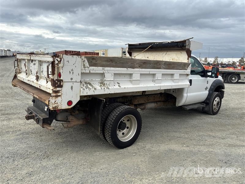 Ford F-550 XL 4x2 S/A Dump Truck Pašizgāzējs