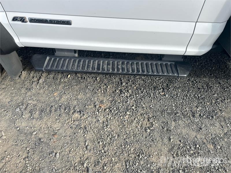 Ford F-550 XL 4x2 Service Truck Közúti karbantartó haszongépek