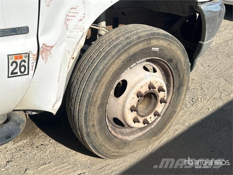 Ford F-550 XL 4x2 Service Truck Komunálne / Multi-úžitkové vozidlá