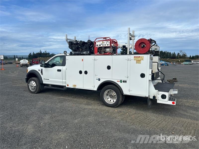 Ford F-550 XL 4x2 Service Truck Közúti karbantartó haszongépek