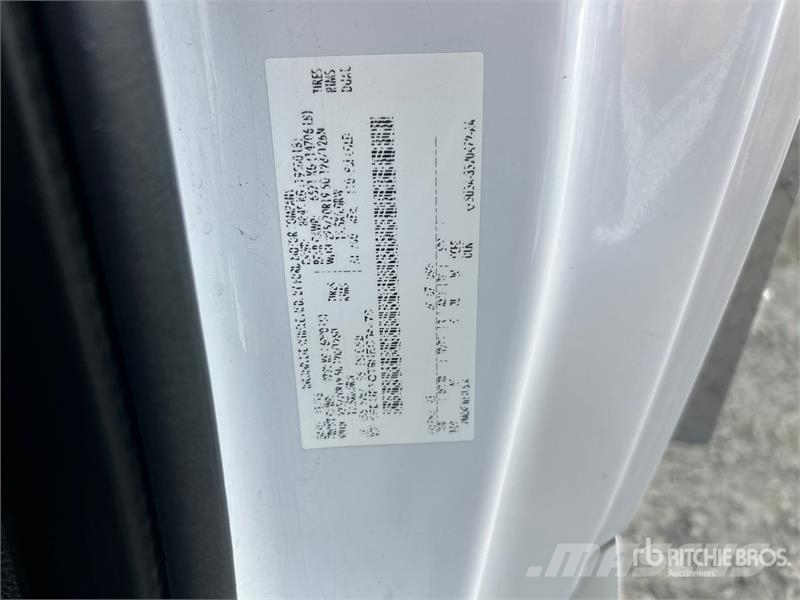 Ford F-550 XL 4x2 Service Truck Közúti karbantartó haszongépek