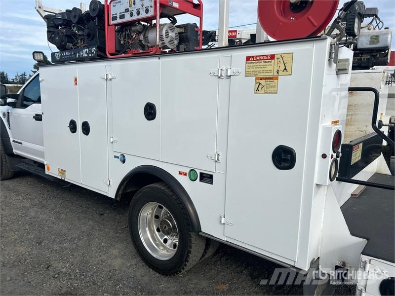 Ford F-550 XL 4x2 Service Truck Közúti karbantartó haszongépek