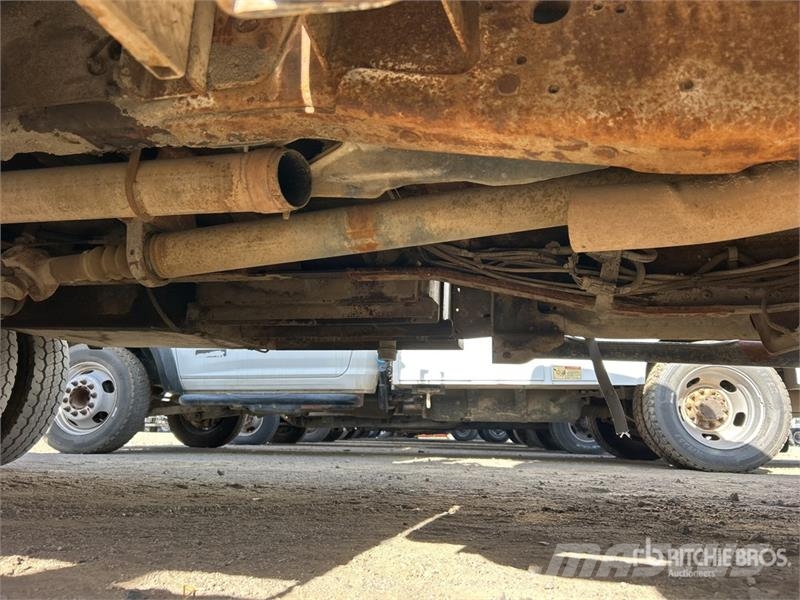 Ford F-550 XL 4x2 Service Truck Komunálne / Multi-úžitkové vozidlá