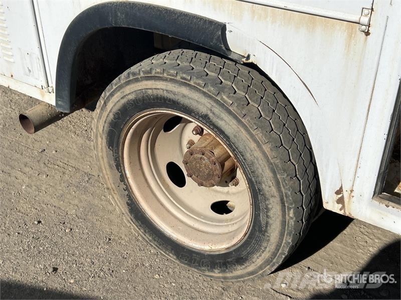 Ford F-550 XL 4x2 Service Truck Komunálne / Multi-úžitkové vozidlá