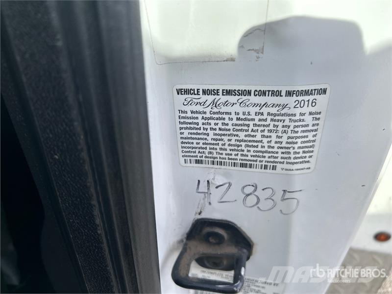 Ford F-550 XL 4x2 Utility Truck 픽업/드롭사이드