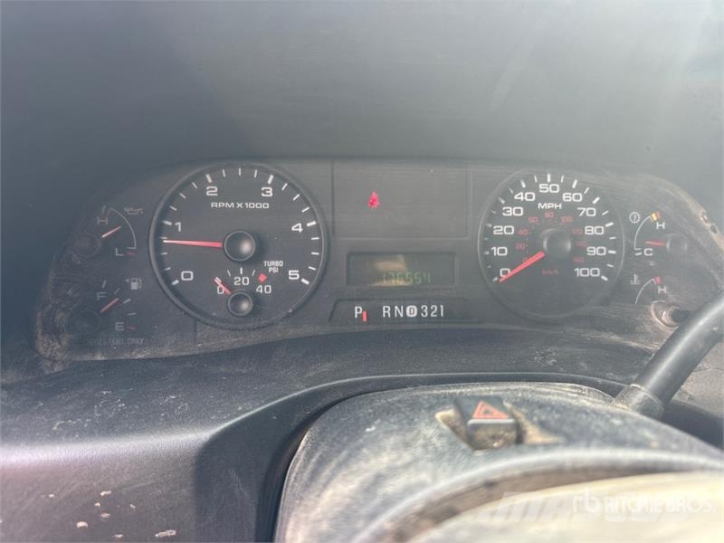 Ford F-550 XL 4x2 Utility Truck Pick up/Dropside