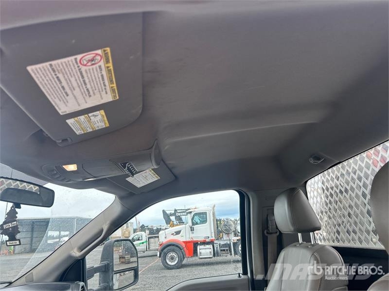 Ford F-550 XL 4x2 Utility Truck Prekucniki