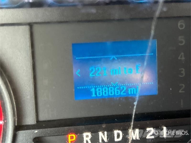 Ford F-550 XL 4x2 Utility Truck 皮卡车