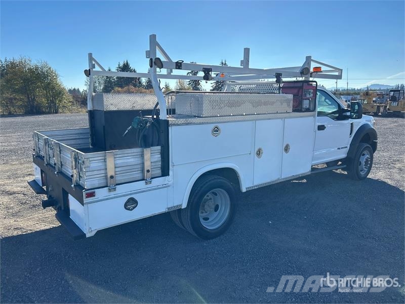 Ford F-550 XL 4x2 Utility Truck Prekucniki