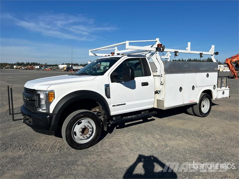 Ford F-550 XL 4x2 Utility Truck Prekucniki