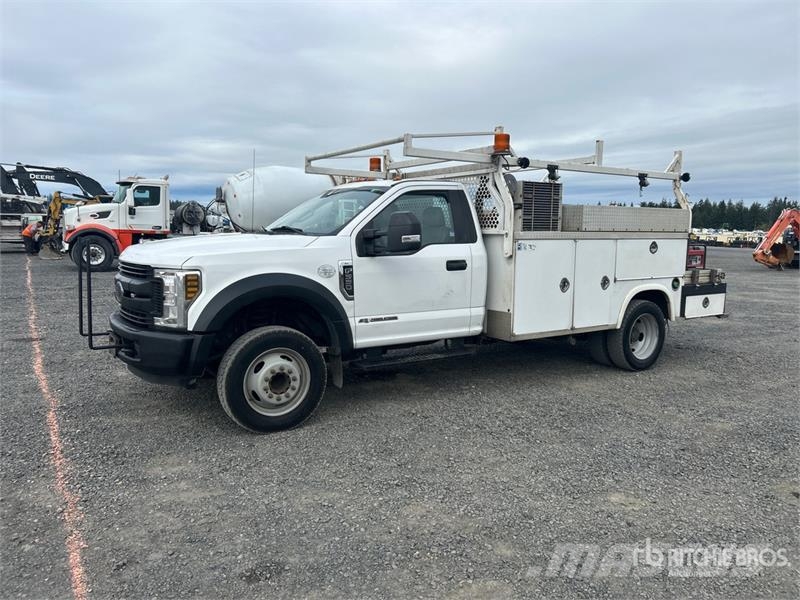 Ford F-550 XL 4x2 Utility Truck Prekucniki