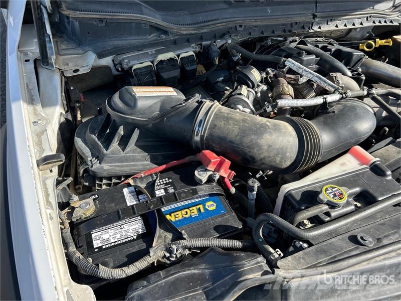 Ford F-550 XL 4x2 Utility Truck 皮卡车