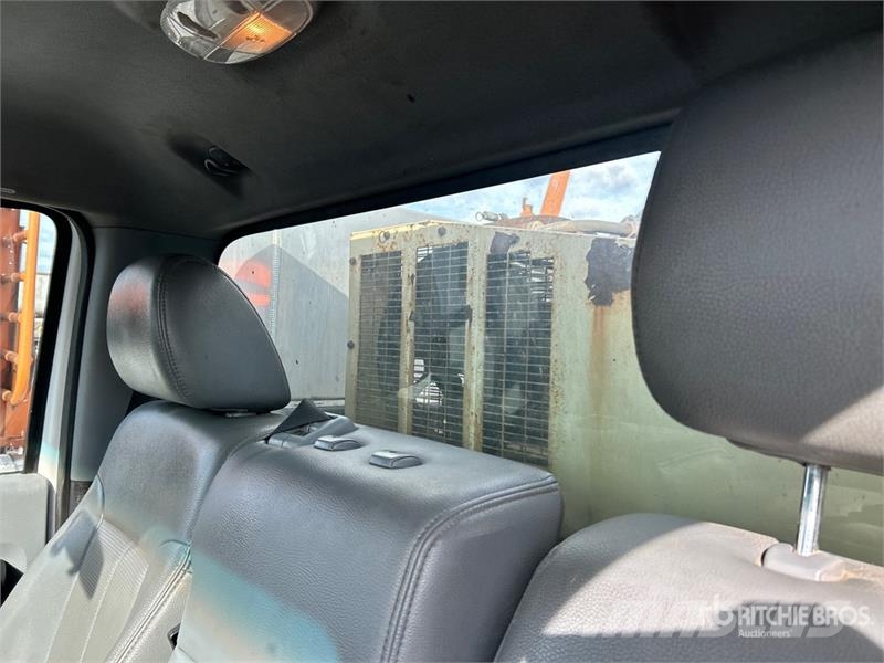 Ford F-550 XL 4x2 Utility Truck 픽업/드롭사이드