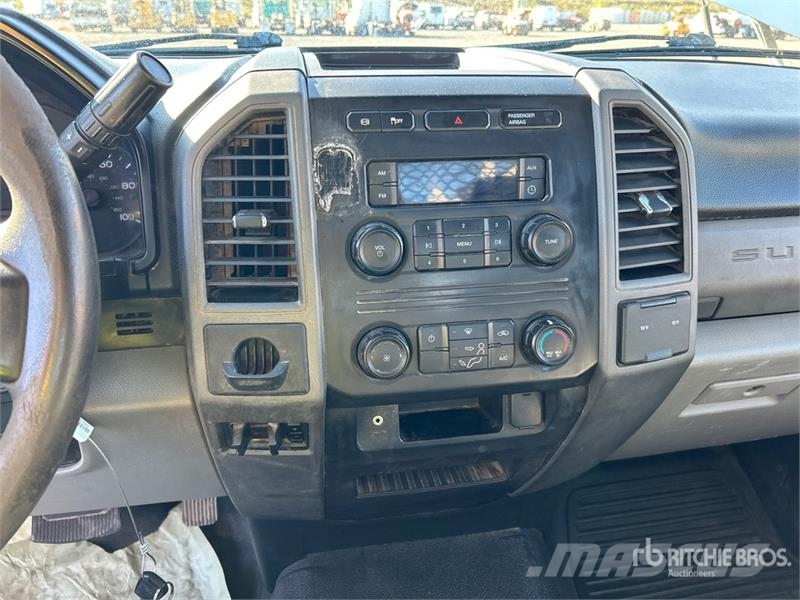Ford F-550 XL 4x2 Utility Truck Prekucniki