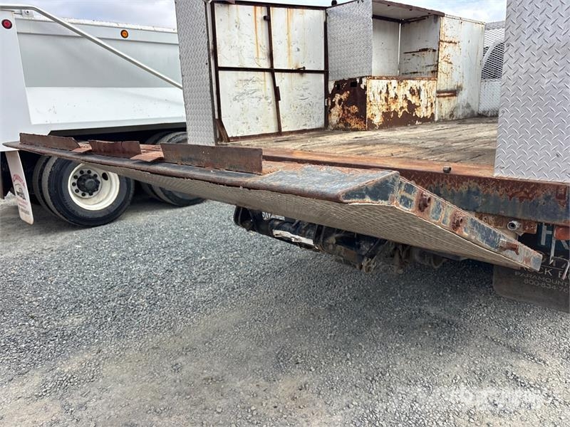 Ford F-550 XL 4x2 Utility Truck Pick up/Dropside