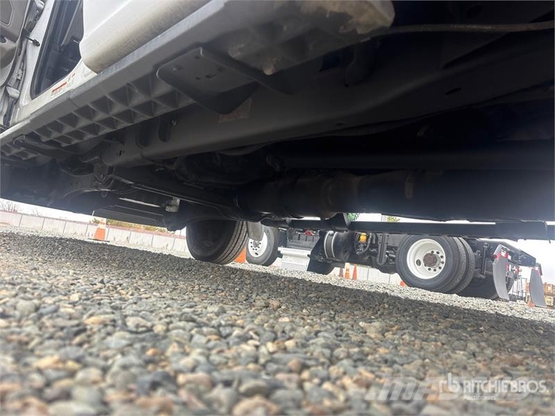 Ford F-550 XL 4x4 Crew Cab Utility Truck Vieglais kravas automobilis/izkraušana no sāniem