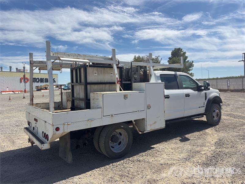 Ford F-550 XL 4x4 Crew Cab Flatbed Truck Platós / Ponyvás teherautók