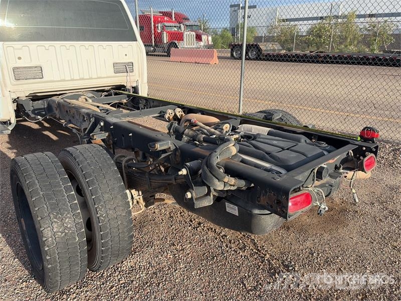 Ford F-550 XL 4x4 Extended Cab Cab and Chassis Kabinen