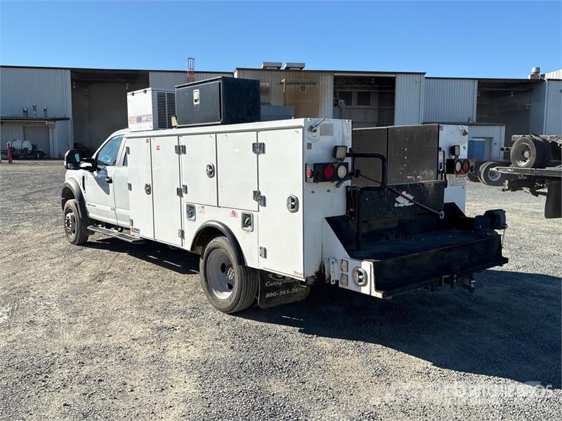 Ford F-550 XL 4x4 Extended Cab Utility Truck Prekucniki