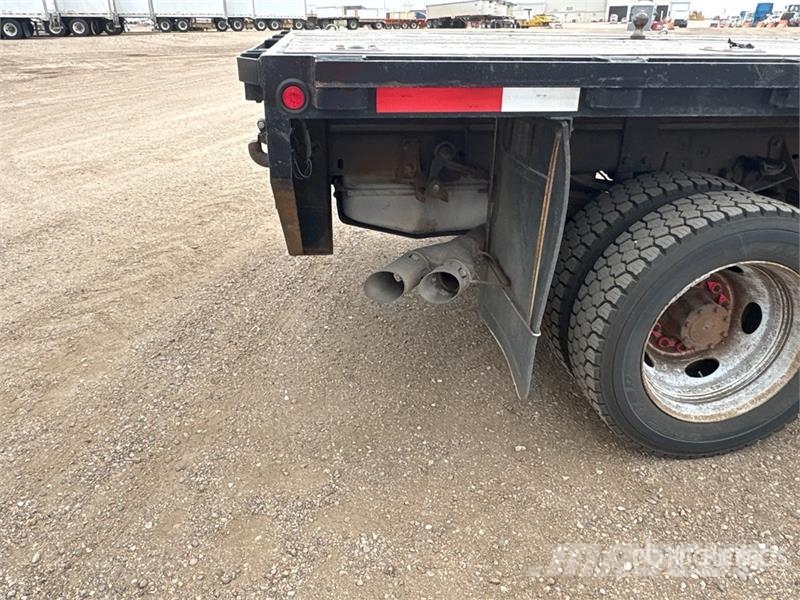 Ford F-550 XL 4x4 Flatbed Truck Kamioni sa otvorenim sandukom