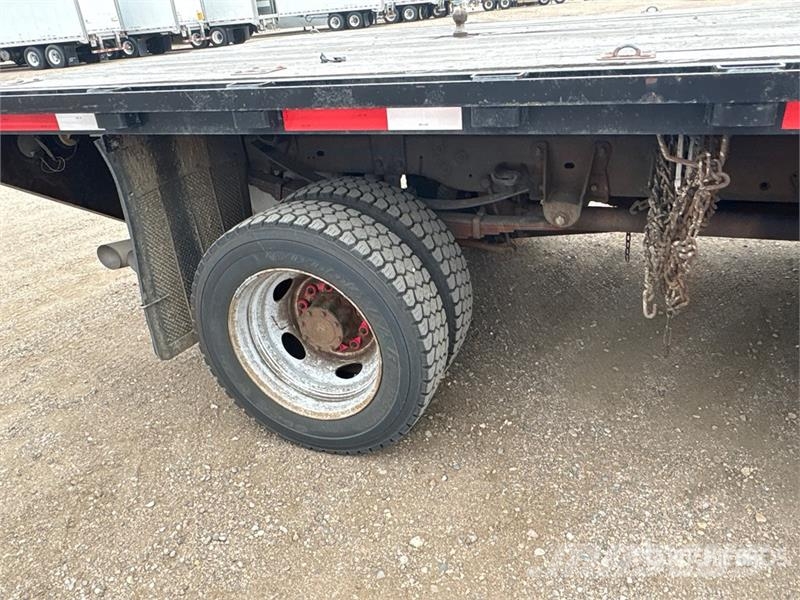 Ford F-550 XL 4x4 Flatbed Truck Kamioni sa otvorenim sandukom
