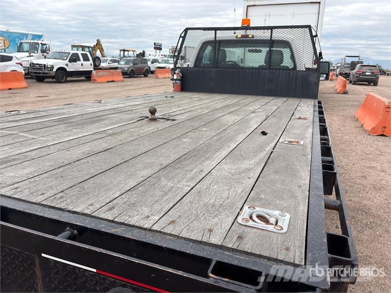 Ford F-550 XL 4x4 Flatbed Truck Kamioni sa otvorenim sandukom