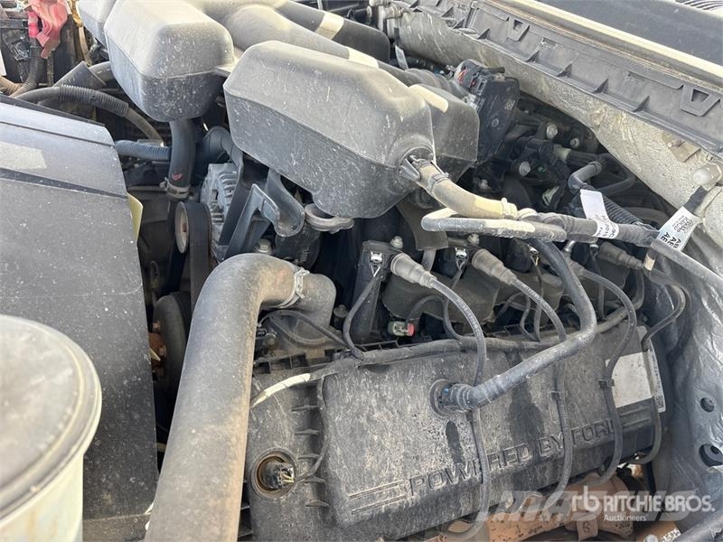 Ford F-550 XL 4x4 Flatbed Truck Kamioni sa otvorenim sandukom