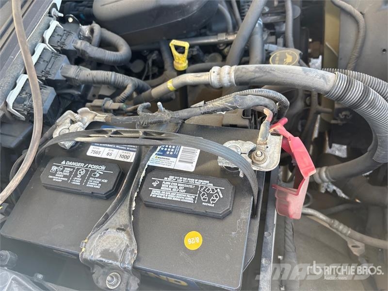 Ford F-550 XL 4x4 Flatbed Truck 平板式/側卸式卡車