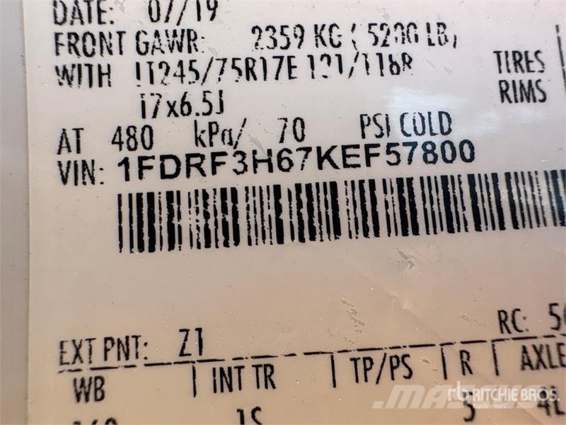 Ford F-550 XL 4x4 Flatbed Truck Kamioni sa otvorenim sandukom