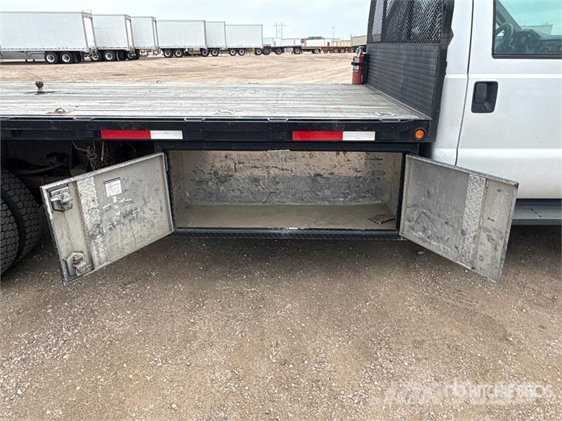 Ford F-550 XL 4x4 Flatbed Truck Kamioni sa otvorenim sandukom