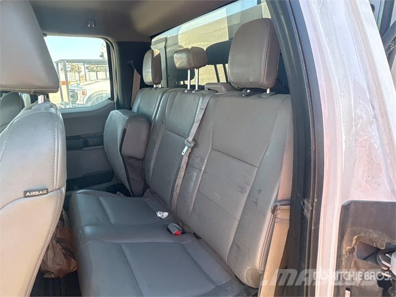 Ford F-550 XL 4x4 Service Truck Veículos municipais / de uso geral