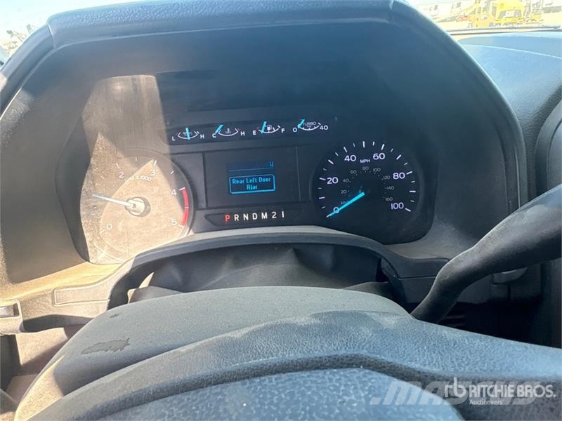 Ford F-550 XL 4x4 Service Truck Veículos municipais / de uso geral