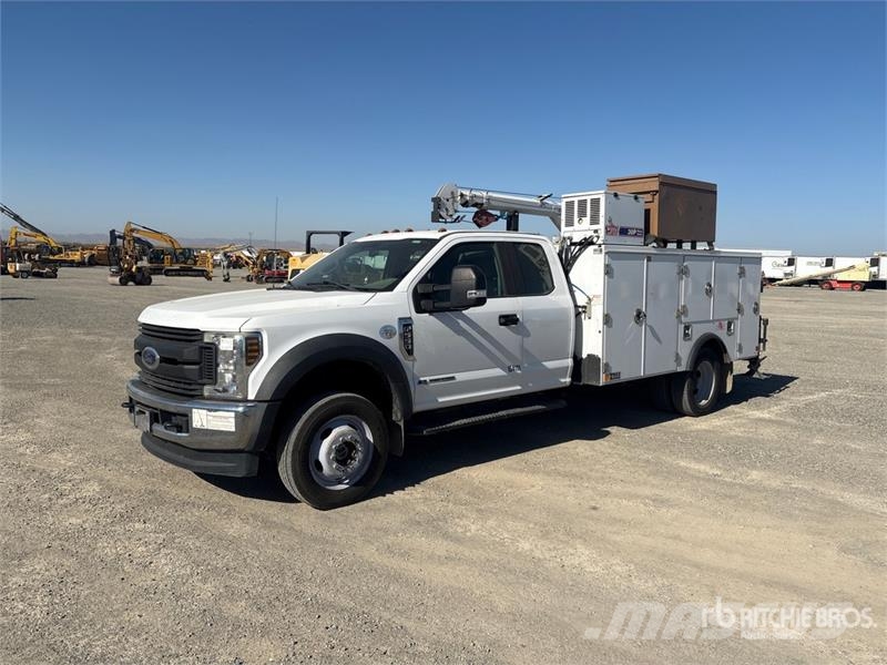 Ford F-550 XL 4x4 Service Truck Veículos municipais / de uso geral