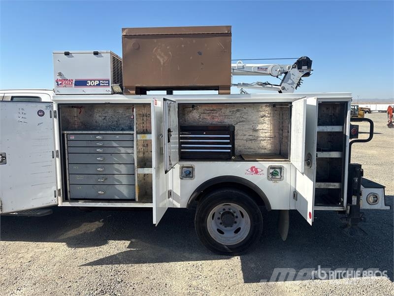 Ford F-550 XL 4x4 Service Truck Veículos municipais / de uso geral
