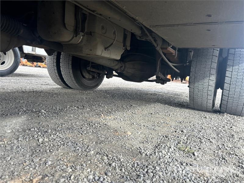 Ford F-550 XL 4x4 Utility Truck Vieglais kravas automobilis/izkraušana no sāniem