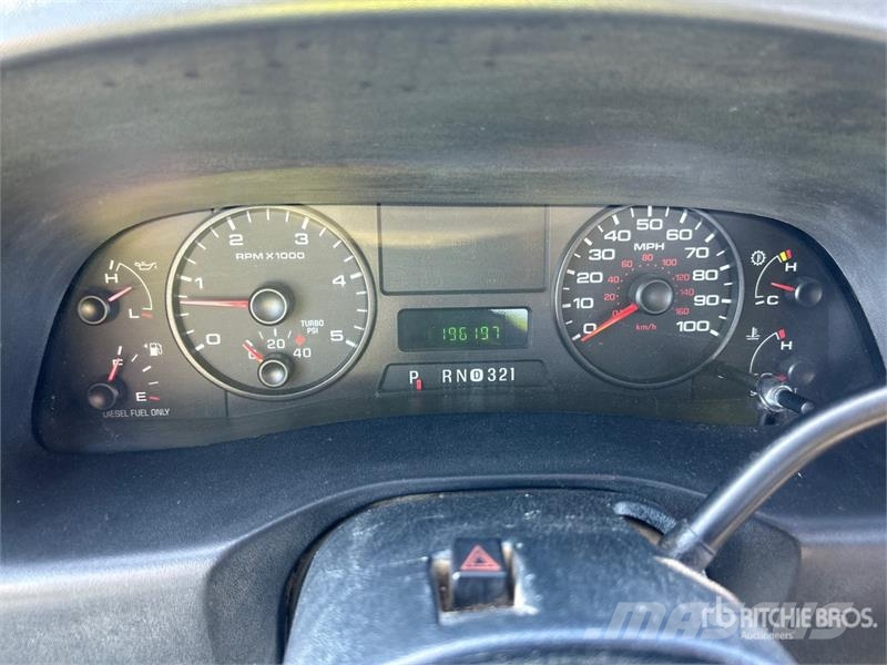 Ford F-550 XLT 4x2 Utility Truck Prekucniki