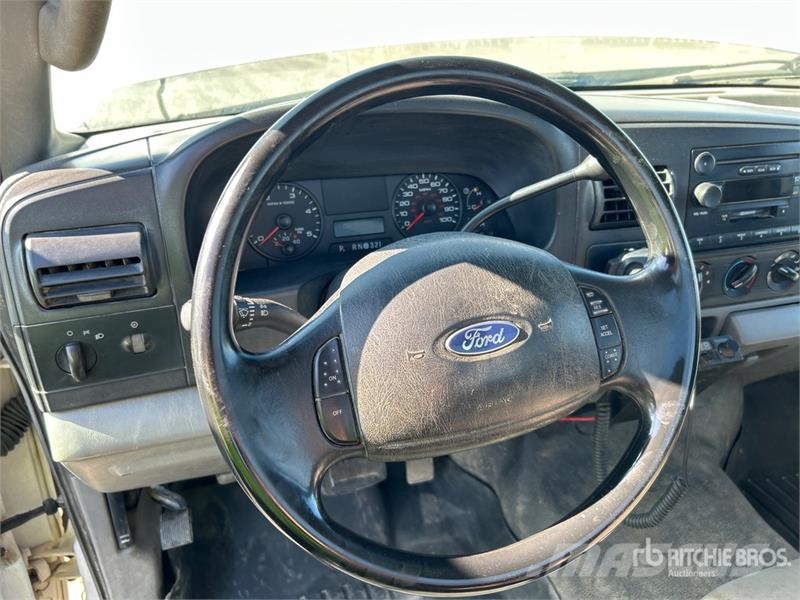 Ford F-550 XLT 4x2 Utility Truck Prekucniki
