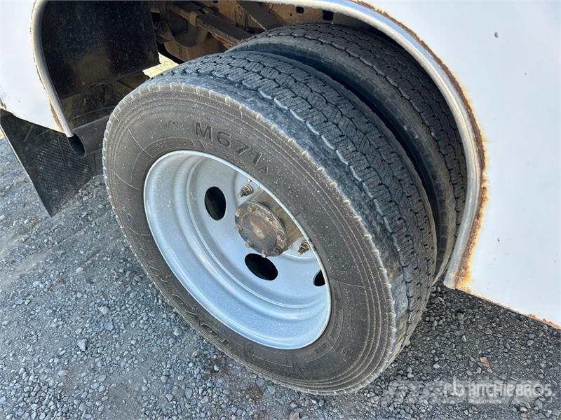 Ford F-550 XLT 4x2 Utility Truck Prekucniki