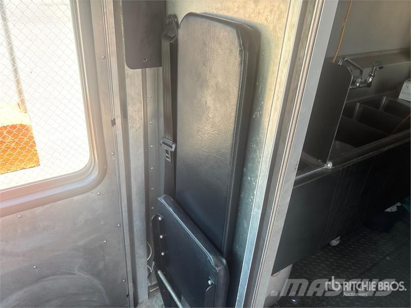Ford F-59 4x2 Food Concession Truck その他トラック