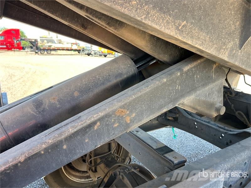 Ford F-650 4x2 Chipper Truck 碎木车