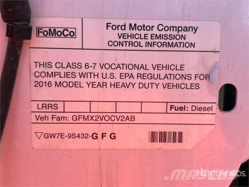 Ford F-650 4x2 Chipper Truck 碎木车