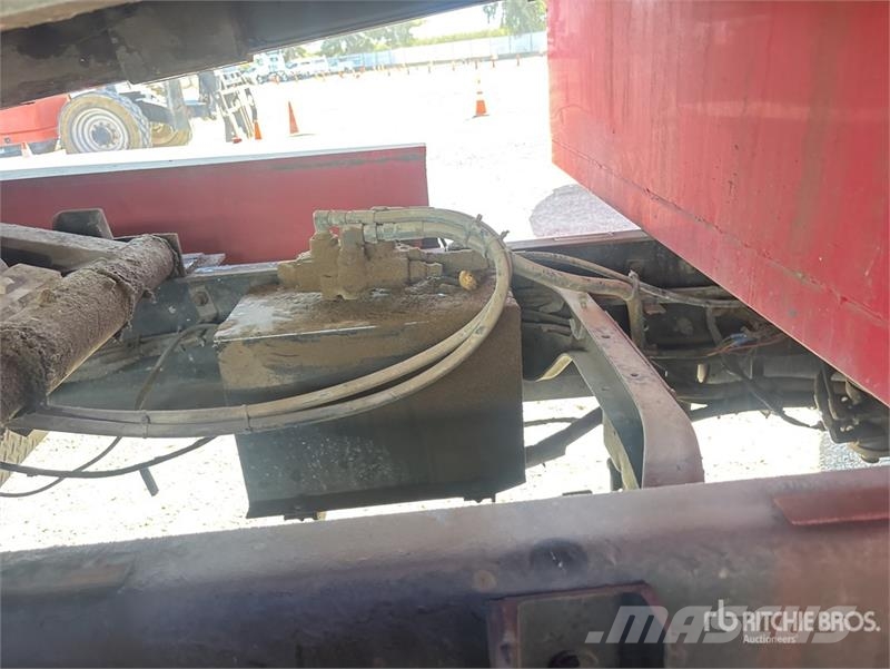 Ford F-650 4x2 Chipper Truck Hakkeveokid