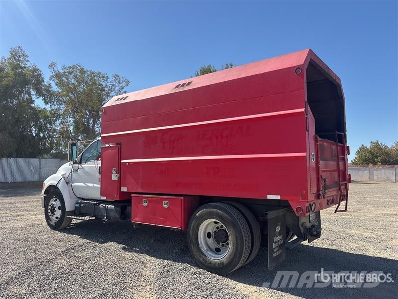 Ford F-650 4x2 Chipper Truck Hakkeveokid