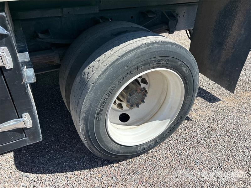 Ford F-650 4x2 Chipper Truck 碎木车